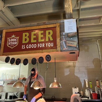 Old 300 BBQ - Plates and sandwiches prepared right behind the counter. - Barbeque Near Me - Blanco, Texas Old 300 BBQ - Plates and sandwiches prepared right behind the counter. - Barbeque Near Me - Blanco, Texas