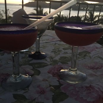 Catalina Beach Resort - Hotels Near Me - Zihuatanejo, GRO
