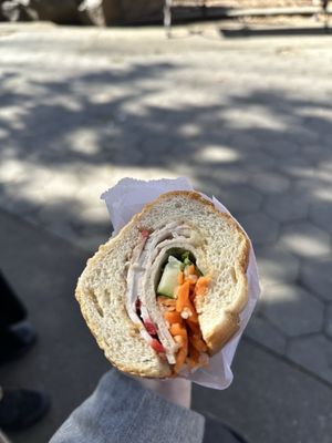 Bánh Mì Cô Út by null