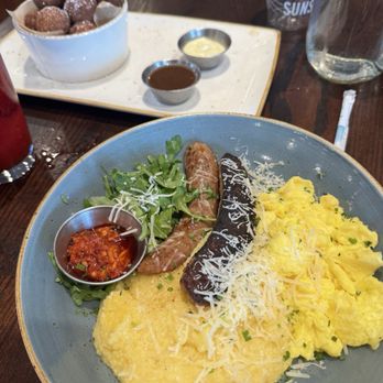 First Watch - Grits, sausage and eggs - Breakfast & Brunch Near Me - Orlando, Florida First Watch - Grits, sausage and eggs - Breakfast & Brunch Near Me - Orlando, Florida