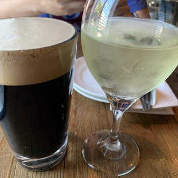 Huck's American Craft - Stout and Sauvignon blanc - Bars Near Me - Baltimore, Maryland Huck's American Craft - Stout and Sauvignon blanc - Bars Near Me - Baltimore, Maryland