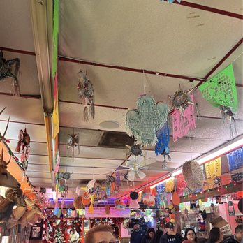Laredo Taqueria - Decor - Mexican Near Me - Houston, Texas Laredo Taqueria - Decor - Mexican Near Me - Houston, Texas