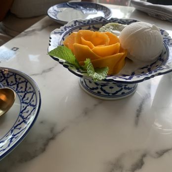 Kin Dee - Mango Sticky Rice - Thai Near Me - Houston, Texas