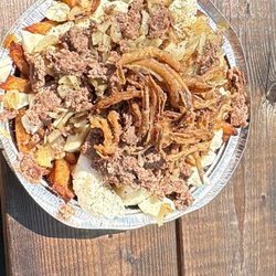Casse Croute Charlie’s - Ground beef and onion poutine