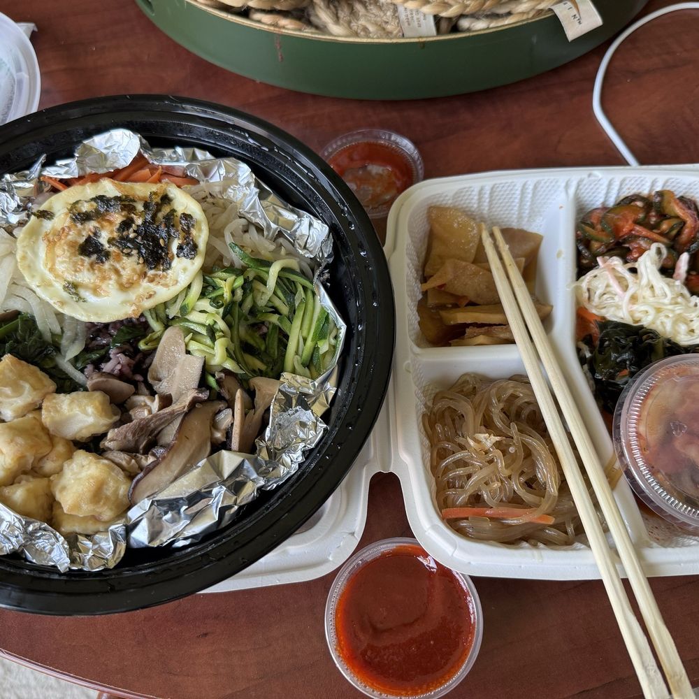 Bi Bim Bop Rice Bowl with tofu and sides Bi Bim Bop Rice Bowl with tofu and sides