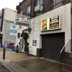 1939 Auto - Front of shop
