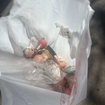 Maneki Neko - Keychains - Toy Stores Near Me - Los Angeles, California