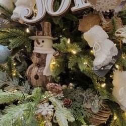 Georgia Bone and Joint - Lovely decorations