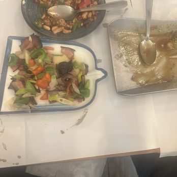 Carnet de voyage - Remnants of beef and ognion, Kung Pao Chicken, and "twice cooked pork". - Chinese Near Me - Paris, 75