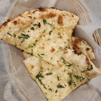 Himalayan Indian Kitchen - Garlic naan - Indian Near Me - Pembroke pines, Florida Himalayan Indian Kitchen - Garlic naan - Indian Near Me - Pembroke pines, Florida