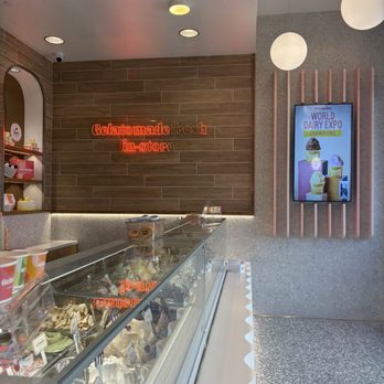 Gelatissimo - inside - Ice Cream & Frozen Yogurt Near Me - Irvine, California