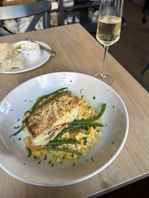 Feather & Wedge by null