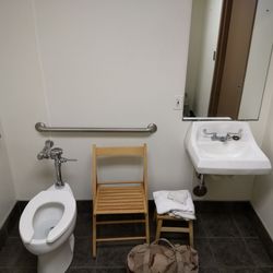 One Fifteen Truck Stop - This is the rest of the shower area.