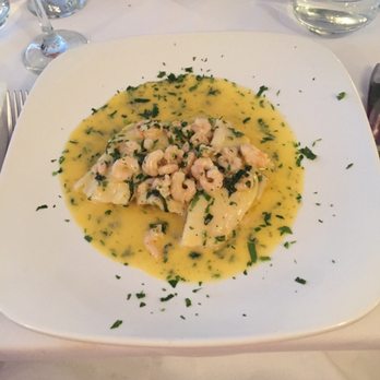 La Lupa Amesbury - Fillet of lemon sole with butter and prawn sauce - Italian Near Me - Amesbury, WIL La Lupa Amesbury - Fillet of lemon sole with butter and prawn sauce - Italian Near Me - Amesbury, WIL