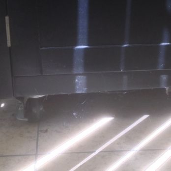 Lin George Yenchih MD - Tons of cobwebs under supply cart and caked dirt in exam room. - Internal Medicine Near Me - Chino, California Lin George Yenchih MD - Tons of cobwebs under supply cart and caked dirt in exam room. - Internal Medicine Near Me - Chino, California