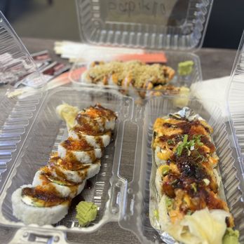 Akita Sushi Gourmet - Crunchy roll, Santa Clara roll, Lobster Roll - Japanese Near Me - Santa Clara, California Akita Sushi Gourmet - Crunchy roll, Santa Clara roll, Lobster Roll - Japanese Near Me - Santa Clara, California