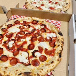 Meat Lovers: Pepperoni, Sausage & Chicken Bacon Ranch