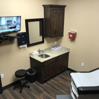 StatCare Urgent Care - Our comfortable patient room. - Urgent Care Near Me - Corpus Christi, Texas StatCare Urgent Care - Our comfortable patient room. - Urgent Care Near Me - Corpus Christi, Texas