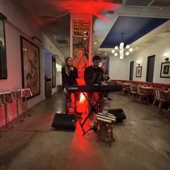Bouillon MOULIN - Live music with vocalist - French Near Me - Newport Beach, California