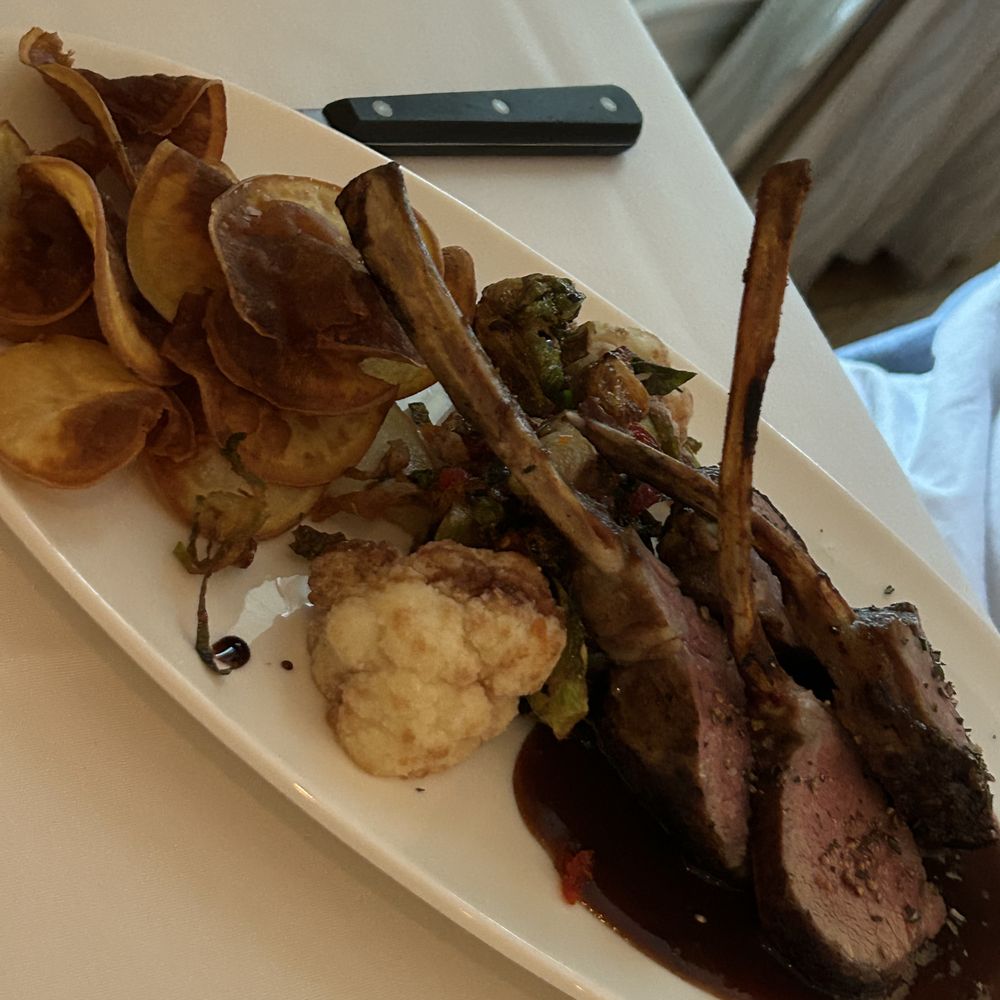 L'etoile Restaurant - Lamb chops - French Near Me - Edgartown, Massachusetts
