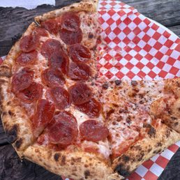 Half pepperoni half cheese Half pepperoni half cheese