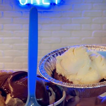 The Baked Bear - French Toast W/ Snickerdoodle Cookie & Nutella - Ice Cream & Frozen Yogurt Near Me - The Colony, Texas The Baked Bear - French Toast W/ Snickerdoodle Cookie & Nutella - Ice Cream & Frozen Yogurt Near Me - The Colony, Texas