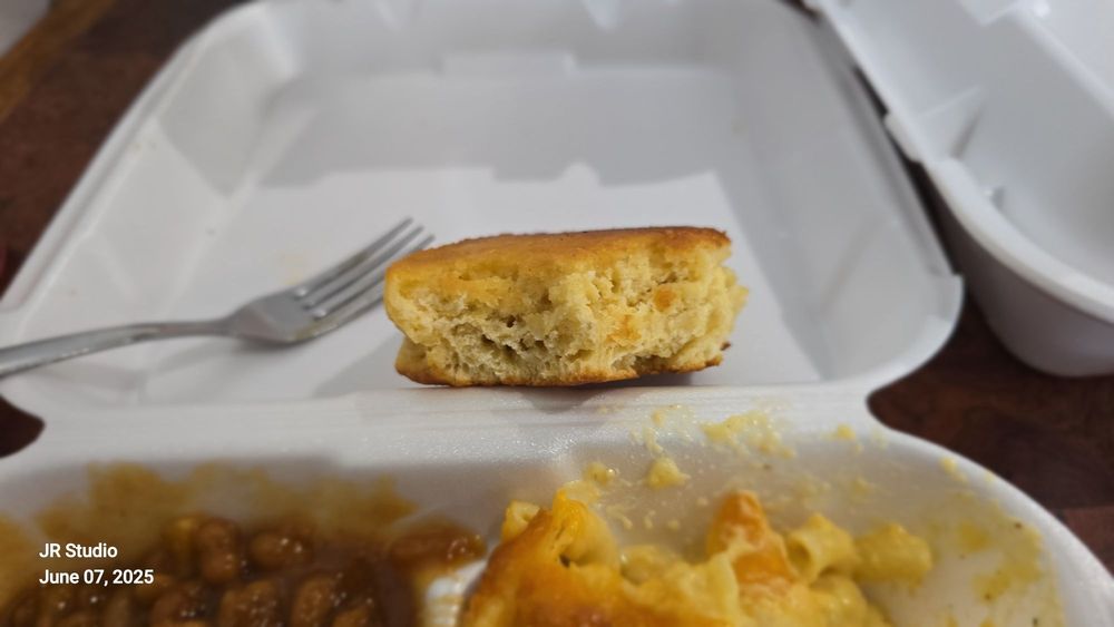 Mi Mi's Southern Style Cooking