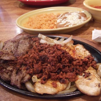 Las Trancas - Steak, chicken, and chorizo (Mexican sausage) - Mexican Near Me - Marietta, Ohio Las Trancas - Steak, chicken, and chorizo (Mexican sausage) - Mexican Near Me - Marietta, Ohio