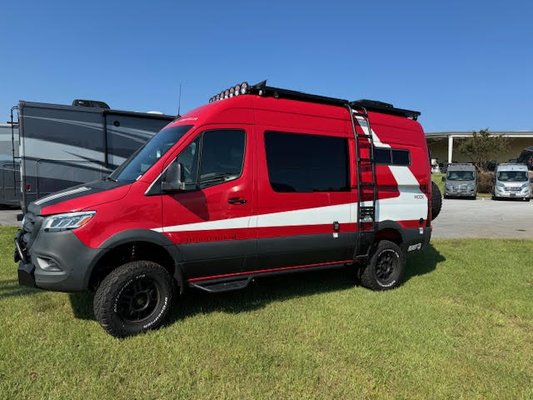 Bob Ledford's Adventure Motorhomes by null
