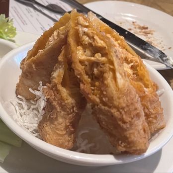 Grand Lux Cafe - Buffalo chicken egg rolls - Desserts Near Me - Garden City, New York
