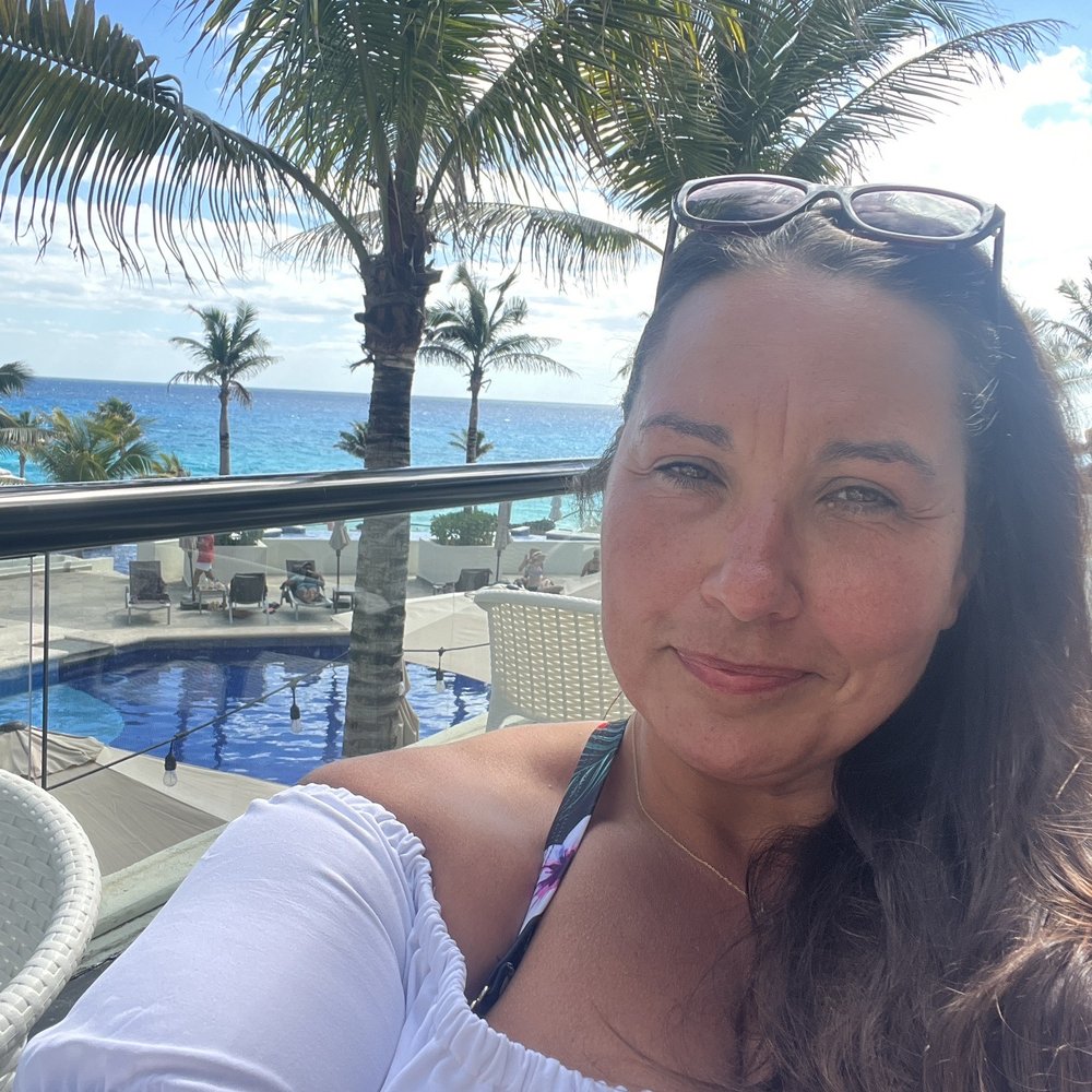 Now Emerald - Sitting on the roof patio. Best views of the pools and beach! - Resorts Near Me - Cancún, ROO Now Emerald - Sitting on the roof patio. Best views of the pools and beach! - Resorts Near Me - Cancún, ROO