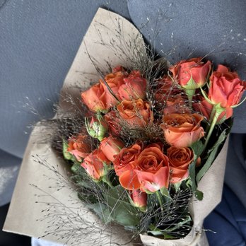 Austin Flower - $50 for this - Nurseries & Gardening Near Me - Austin, Texas