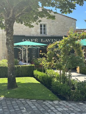 Café Lavinal by null