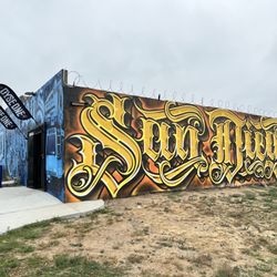 DYSE ONE CLOTHING - The Building San Diego Landmark.