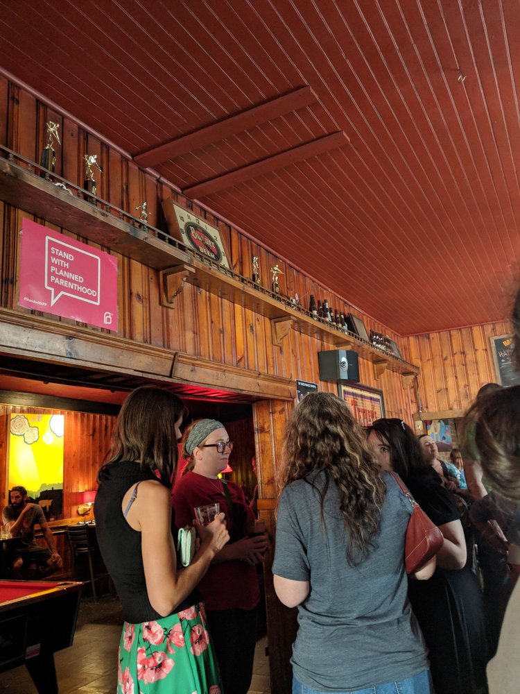 ST JAMES TAVERN Updated May 2024 33 Photos & 75 Reviews 1057 N