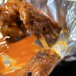 Russo's Pizza Family Restaurant - Wings tasted stale and had a weird flavor like wet dog