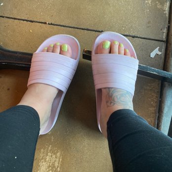 Fresh Nails - Pedi 5 days later lol - Nail Salons Near Me - Riverdale, Utah
