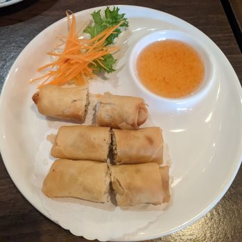 Bangkok Garden Thai Restaurant - Por Pia Tod: Thai Egg Roll - Thai Near Me - Hackensack, New Jersey