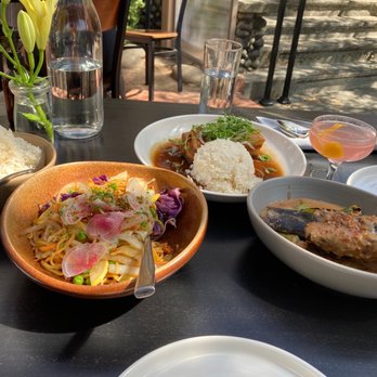 Musang Seattle - Pancit canton, adobo, short rib kare kare - Filipino Near Me - Seattle, Washington Musang Seattle - Pancit canton, adobo, short rib kare kare - Filipino Near Me - Seattle, Washington