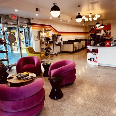 Hot Lips Coffee Shop by null