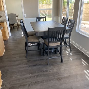 Lionheart Flooring - Dining Room - Flooring Near Me Lionheart Flooring - Dining Room - Flooring Near Me