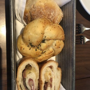 Scarpetta - Bread basket - Italian Near Me - New York, New York