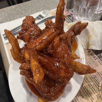 Dallas BBQ - Henny Wings (5) - Barbeque Near Me - Brooklyn, New York