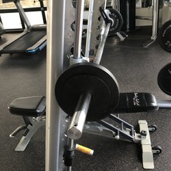 Beulah Place - The smith machine in the gym