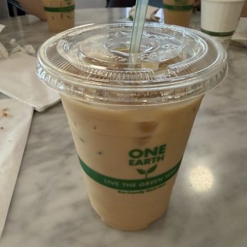 Dollop Coffee - iced latte - Coffee & Tea Near Me - Chicago, Illinois