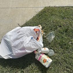 Mansions at Oak Point - Trash