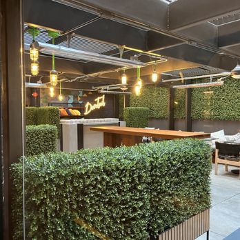 Dovetail Bar & Restaurant - Outdoor seating. - New American Near Me - Washington, DC, District of Columbia