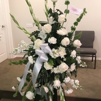 Garner's Flowers - What a beautiful arrangement. - Florists Near Me - Collinsville, Oklahoma