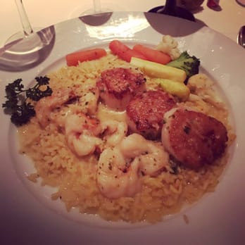 The Iron Gate - Scallops and prawns. Very nice and tender! - French Near Me - Belmont, California
