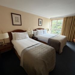 Killarney Plaza Hotel